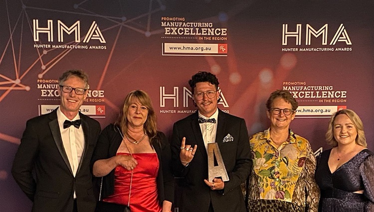 HMA award, sponsored by Hedweld.jpg